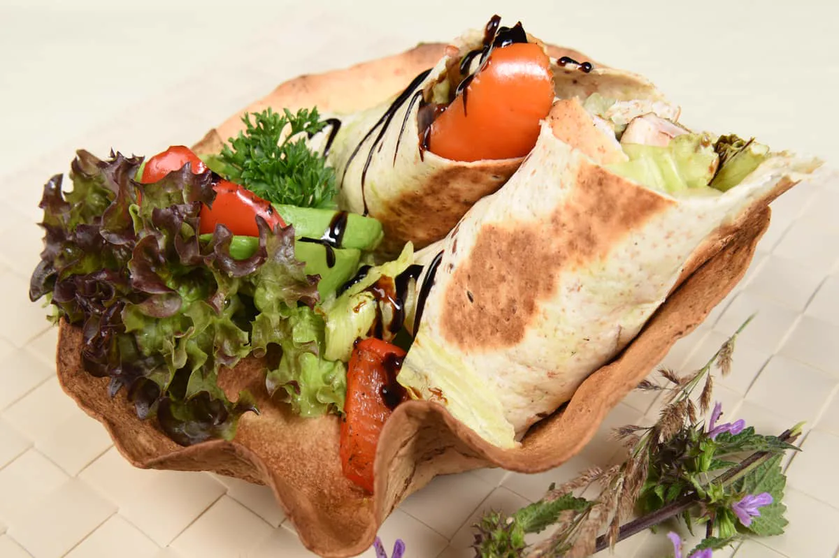 Wraps s pečenou paprikou